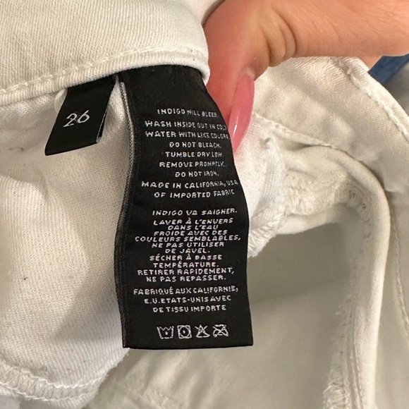 J Brand White skinny jeans for sale. - Picture 2 of 4